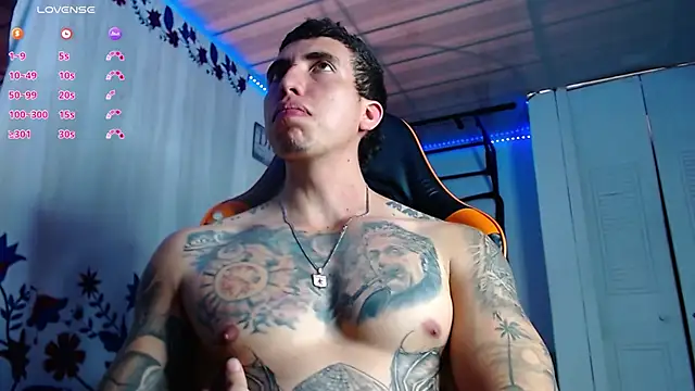 Snapshot of Adam_Hudsond chatting on March 2026 01:49:01 PM Adam Hudsond online show from March 2026 01:49:01 PM