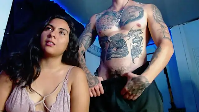 Snapshot of Adam_Hudsond chatting on April 2026 01:50:02 AM Adam Hudsond online show from April 2026 01:50:02 AM