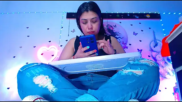 Snapshot of oliviarodriguez2u chatting on May 2026 09:53:02 PM oliviarodriguez2u online show from May 2026 09:53:02 PM