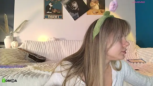 Kylie Desire online show from December 2025 04:52:01 AM