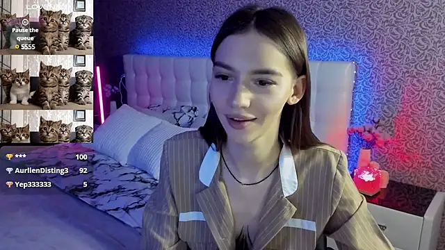 SophieCatty online show from March 2025 11:29:02 AM