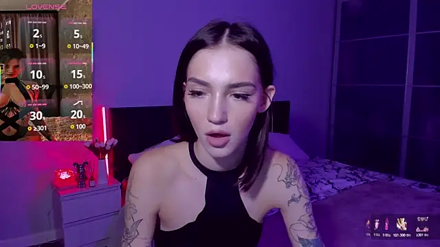 SophieCatty online show from December 2025 03:43:02 PM