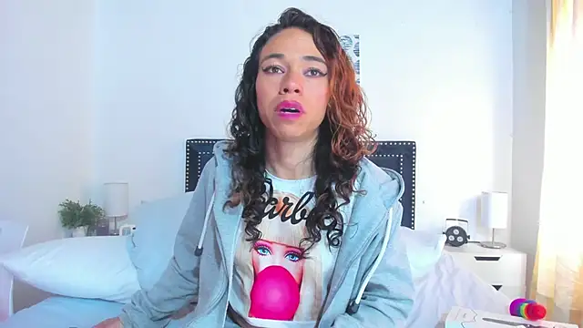 ZulyMichels online show from January 2025 03:40:01 PM