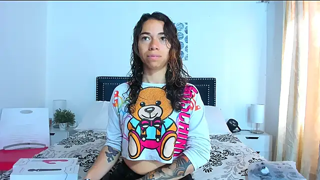 ZulyMichels online show from March 2025 12:37:02 PM