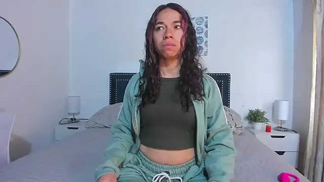 ZulyMichels online show from December 2025 12:14:02 PM