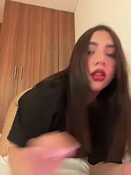 marcimaa online show from December 2024 11:26:02 PM