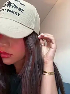 marcimaa online show from January 2025 10:22:01 PM