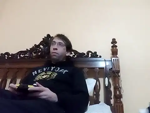 Snapshot of White_rabbit_ chatting on January 2025 03:02:01 PM White rabbit  online show from January 2025 03:02:01 PM