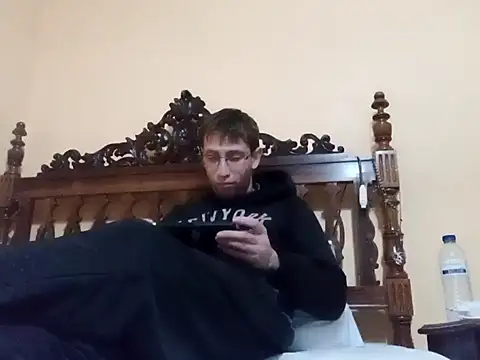 Snapshot of White_rabbit_ chatting on January 2025 11:37:02 AM White rabbit  online show from January 2025 11:37:02 AM