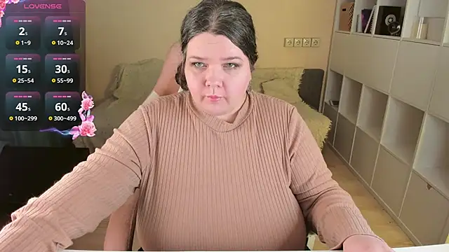 PlumPie online show from November 2025 05:14:02 PM