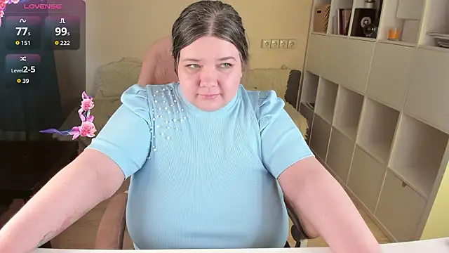 Snapshot of PlumPie chatting on March 2026 07:24:02 AM PlumPie online show from March 2026 07:24:02 AM