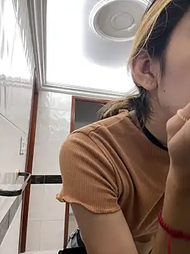 Girl Cherry online show from March 2025 10:57:02 AM