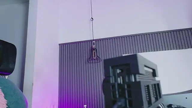 Snapshot of levana1 chatting on April 2026 04:19:01 AM levana1 online show from April 2026 04:19:01 AM