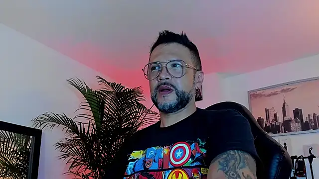 MrFrank tattoo online show from December 2024 03:43:01 AM