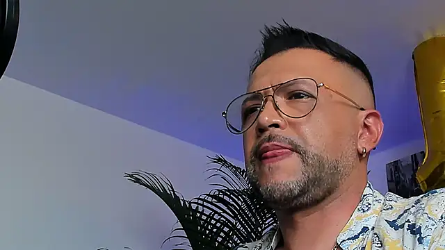 MrFrank tattoo online show from January 2025 09:41:01 PM