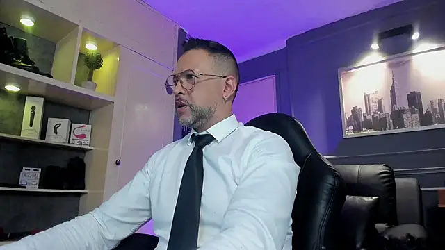 Snapshot of MrFrank_tattoo chatting on January 2026 12:32:01 PM MrFrank tattoo online show from January 2026 12:32:01 PM