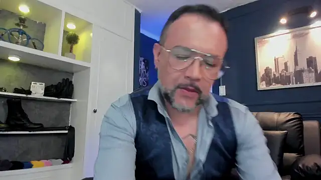 Snapshot of MrFrank_tattoo chatting on July 2026 02:21:02 PM MrFrank tattoo online show from July 2026 02:21:02 PM