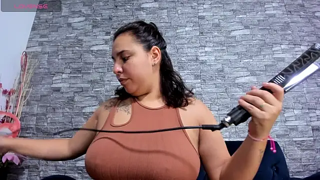 LizzRouse online show from December 2024 10:00:02 PM