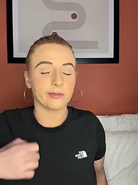 Snapshot of Strongqueen chatting on February 2025 06:32:02 PM Strongqueen online show from February 2025 06:32:02 PM