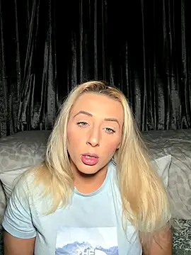 Strongqueen online show from November 2025 08:07:01 PM