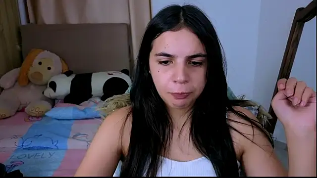 Snapshot of _elenna chatting on October 2025 05:31:02 PM elenna online show from October 2025 05:31:02 PM