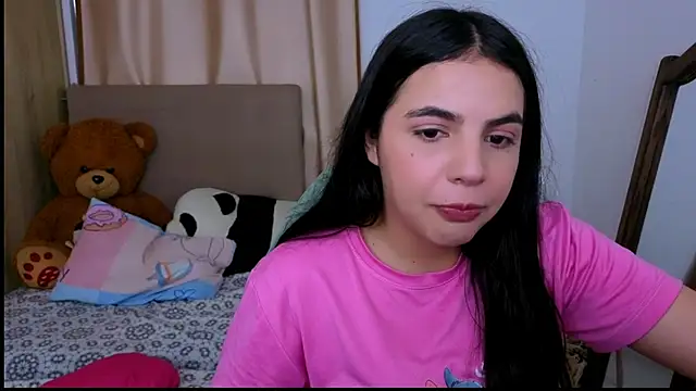 Snapshot of _elenna chatting on November 2025 05:13:02 PM elenna online show from November 2025 05:13:02 PM