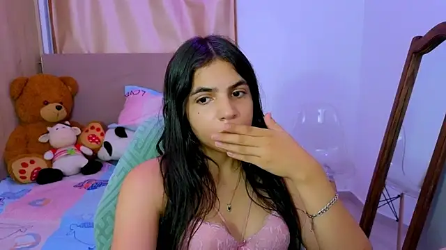  elenna online show from February 2026 06:28:01 PM