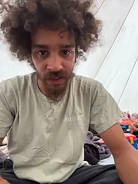 Snapshot of Mrvanillaa chatting on March 2026 10:00:02 PM Mrvanillaa online show from March 2026 10:00:02 PM