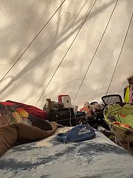 Snapshot of Mrvanillaa chatting on April 2026 08:50:01 PM Mrvanillaa online show from April 2026 08:50:01 PM