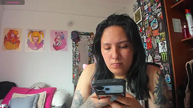 Snapshot of Jessie_williams chatting on February 2025 06:20:01 PM Jessie williams online show from February 2025 06:20:01 PM