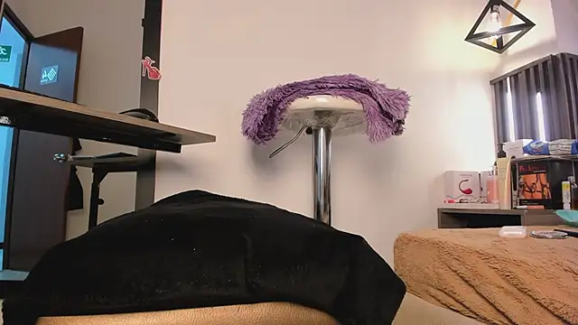 Snapshot of _rebecca1 chatting on April 2026 02:27:02 AM rebecca1 online show from April 2026 02:27:02 AM