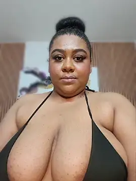Snapshot of BiancaFollerach chatting on June 2026 11:35:02 AM BiancaFollerach online show from June 2026 11:35:02 AM