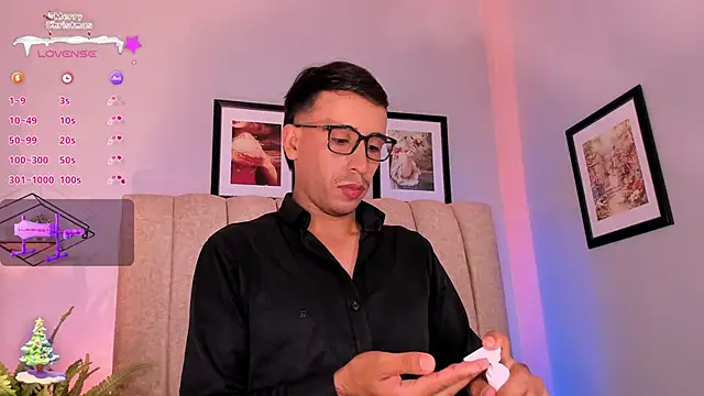 mr aronnn online show from December 2025 01:22:01 AM