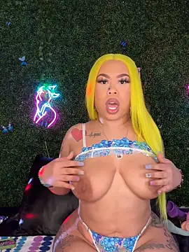 Snapshot of ThickAssRena chatting on March 2026 08:20:01 AM ThickAssRena online show from March 2026 08:20:01 AM