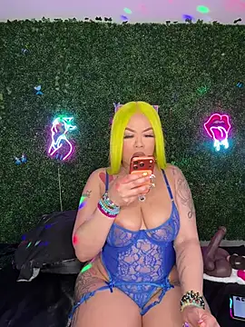 Snapshot of ThickAssRena chatting on April 2026 09:21:01 AM ThickAssRena online show from April 2026 09:21:01 AM