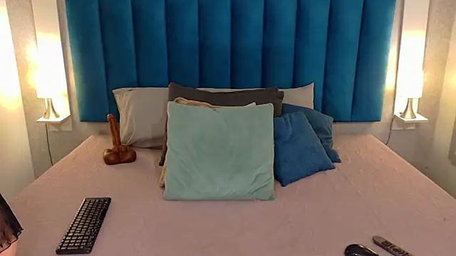 Madisonsmiith online show from July 2026 09:53:02 PM