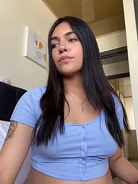 DaphneUwu online show from January 2025 02:49:01 PM