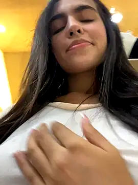 DaphneUwu online show from October 2025 01:26:02 AM