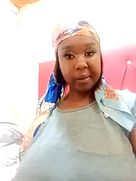 Snapshot of HotAFRICANBEAUTY chatting on February 2025 11:14:02 PM HotAFRICANBEAUTY online show from February 2025 11:14:02 PM