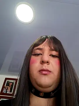 Snapshot of cosmicwind chatting on December 2024 07:33:01 PM cosmicwind online show from December 2024 07:33:01 PM