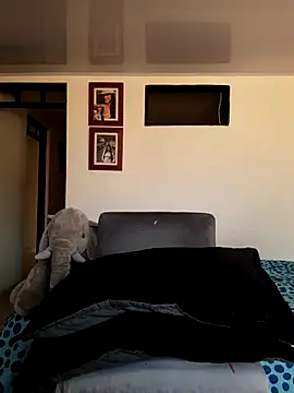 Snapshot of cosmicwind chatting on December 2024 07:24:01 PM cosmicwind online show from December 2024 07:24:01 PM