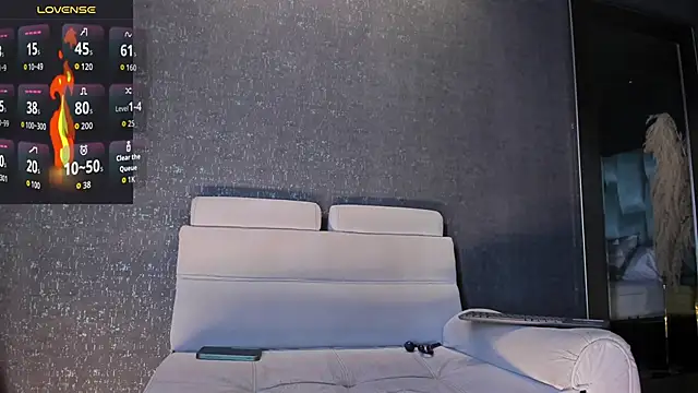 Snapshot of MarkWalker__ chatting on November 2025 10:01:02 AM MarkWalker online show from November 2025 10:01:02 AM