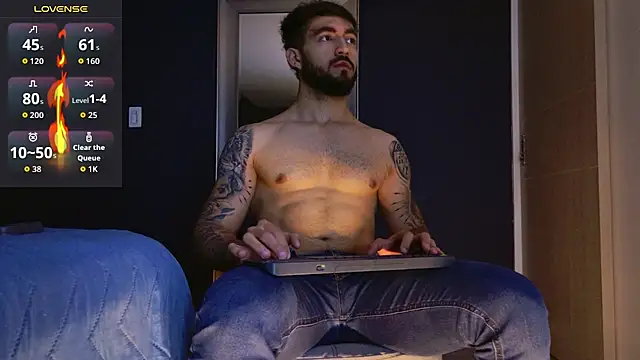 Snapshot of MarkWalker__ chatting on November 2025 10:14:01 AM MarkWalker online show from November 2025 10:14:01 AM