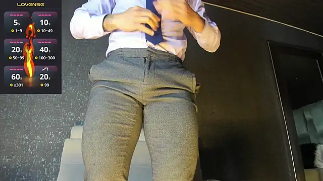 Snapshot of MarkWalker__ chatting on November 2025 10:08:02 AM MarkWalker online show from November 2025 10:08:02 AM