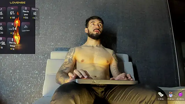 Snapshot of MarkWalker__ chatting on December 2025 10:13:01 AM MarkWalker online show from December 2025 10:13:01 AM