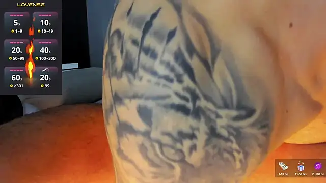 Snapshot of MarkWalker__ chatting on December 2025 10:13:01 AM MarkWalker online show from December 2025 10:13:01 AM