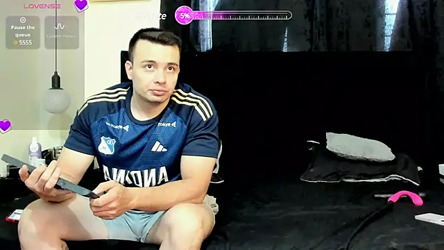 lissandthor13 online show from February 2025 08:33:01 PM