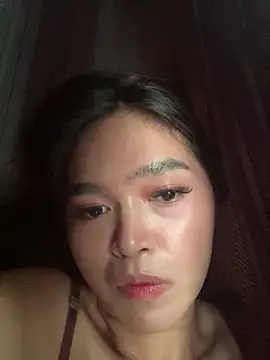 Itsme claire online show from May 2026 10:18:02 PM