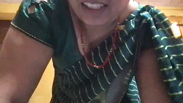 Snapshot of Riyasingh9 chatting on March 2026 04:50:01 AM Riyasingh9 online show from March 2026 04:50:01 AM