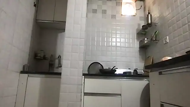 Snapshot of Riyasingh9 chatting on April 2026 04:52:02 AM Riyasingh9 online show from April 2026 04:52:02 AM